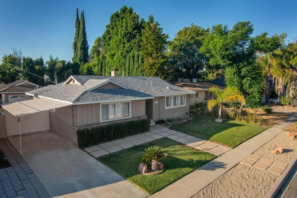 Large Home With Pool + Jacuzzi Los Angeles Dış mekan fotoğraf